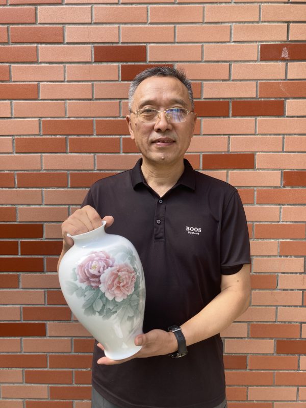 10、《花开时节》瓶 - “Blossom Time" Vase - 图片 4